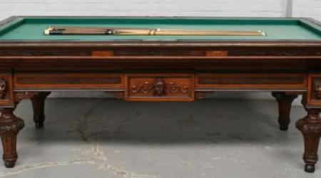 Corner angle of antique billiards table The Maurice Van de Kerkhov