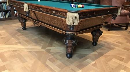Antique billiards table: Exposition Novelty, fully restored