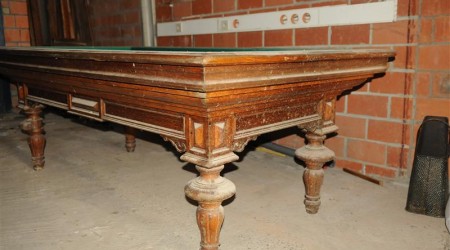 L. Vanderhaeghen Zoon billiards table
