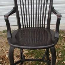 Tall billards chair with footrest